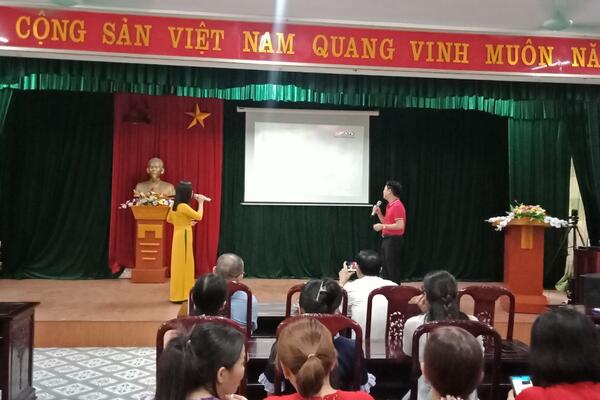 CĐCS Trung tâm y tế huyện Yên Mô tổ chức Tọa đàm kỷ niệm 93 năm ngày thành lập Hội liên hiệp Phụ nữ Việt Nam (20/10/1930 - 20/10/2023)